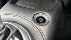 Nissan Juke 1.0 DiG-T N-Connecta 5dr DCT Petrol Hatchback